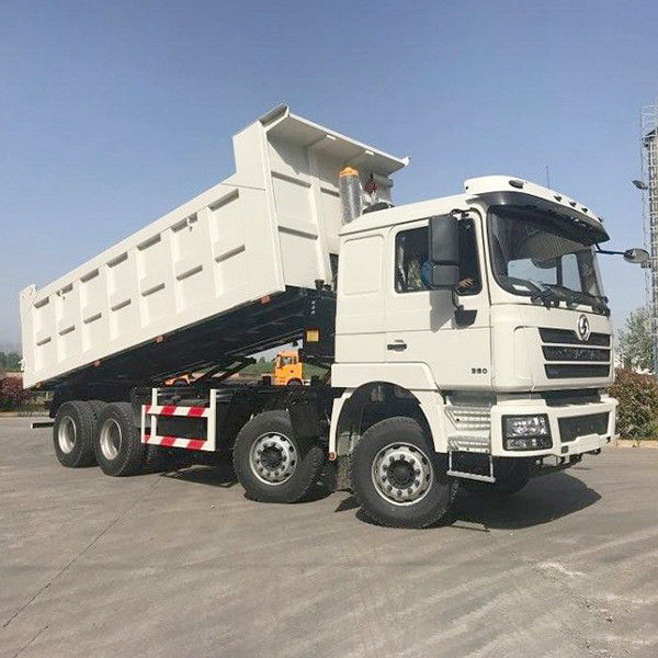 Shacman 8X4 Dump Trucks voor zware machines LHD Cargo Tank Afmetingen 6800*2350*1600mm